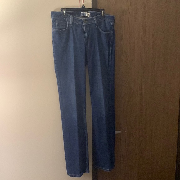 Levi's Denim - Signature Levi’s. Low rise bootcut.